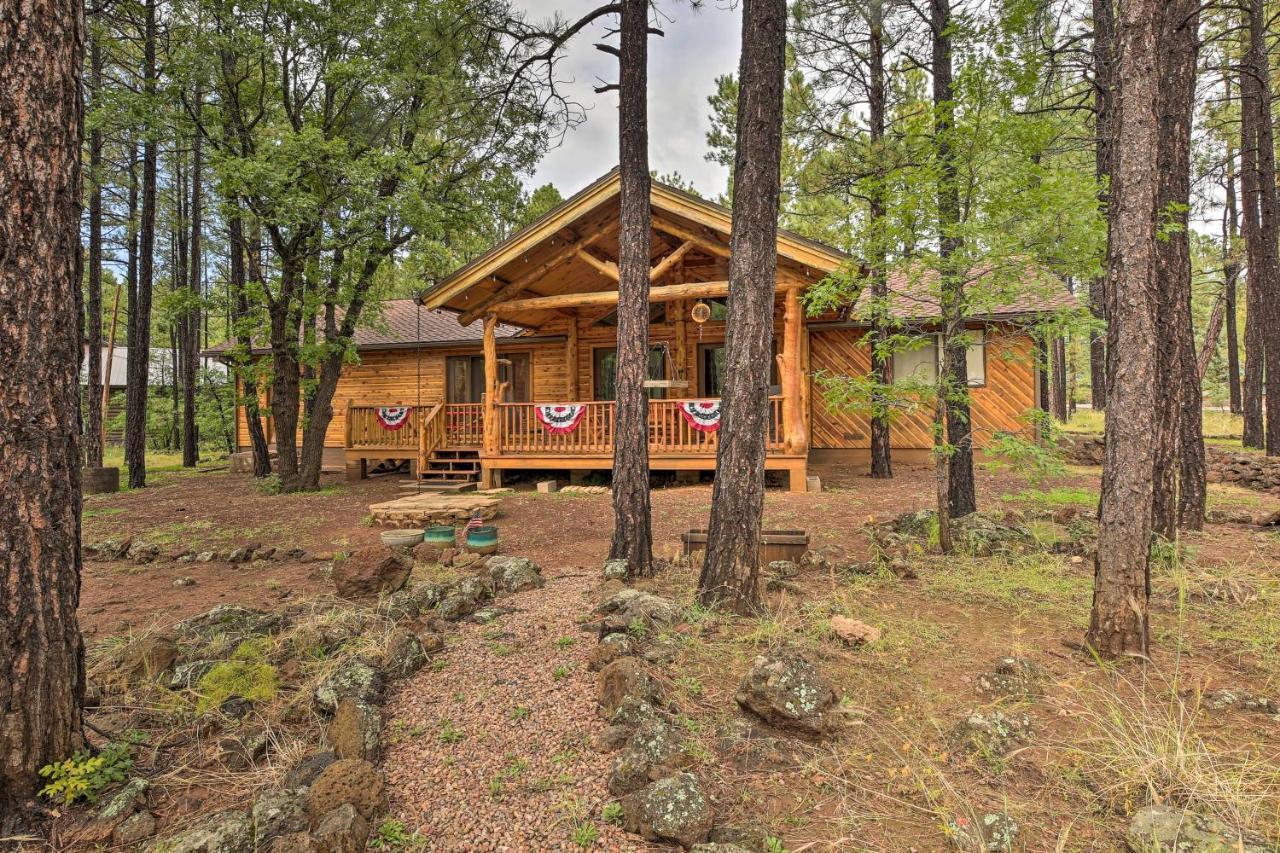 Lush Pinetop Retreat With Large Deck And Wooded Yard! 外观 照片
