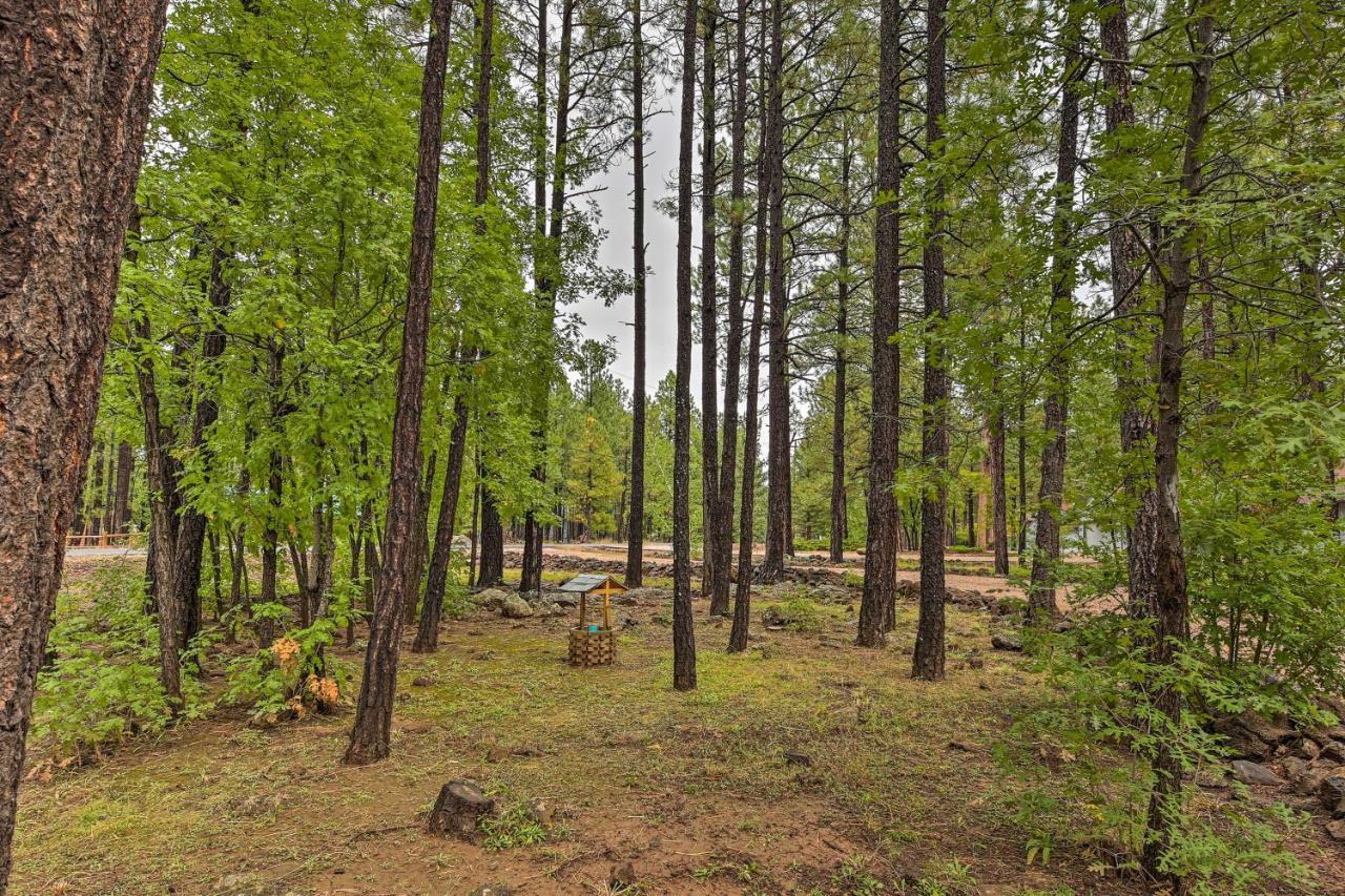 Lush Pinetop Retreat With Large Deck And Wooded Yard! 外观 照片