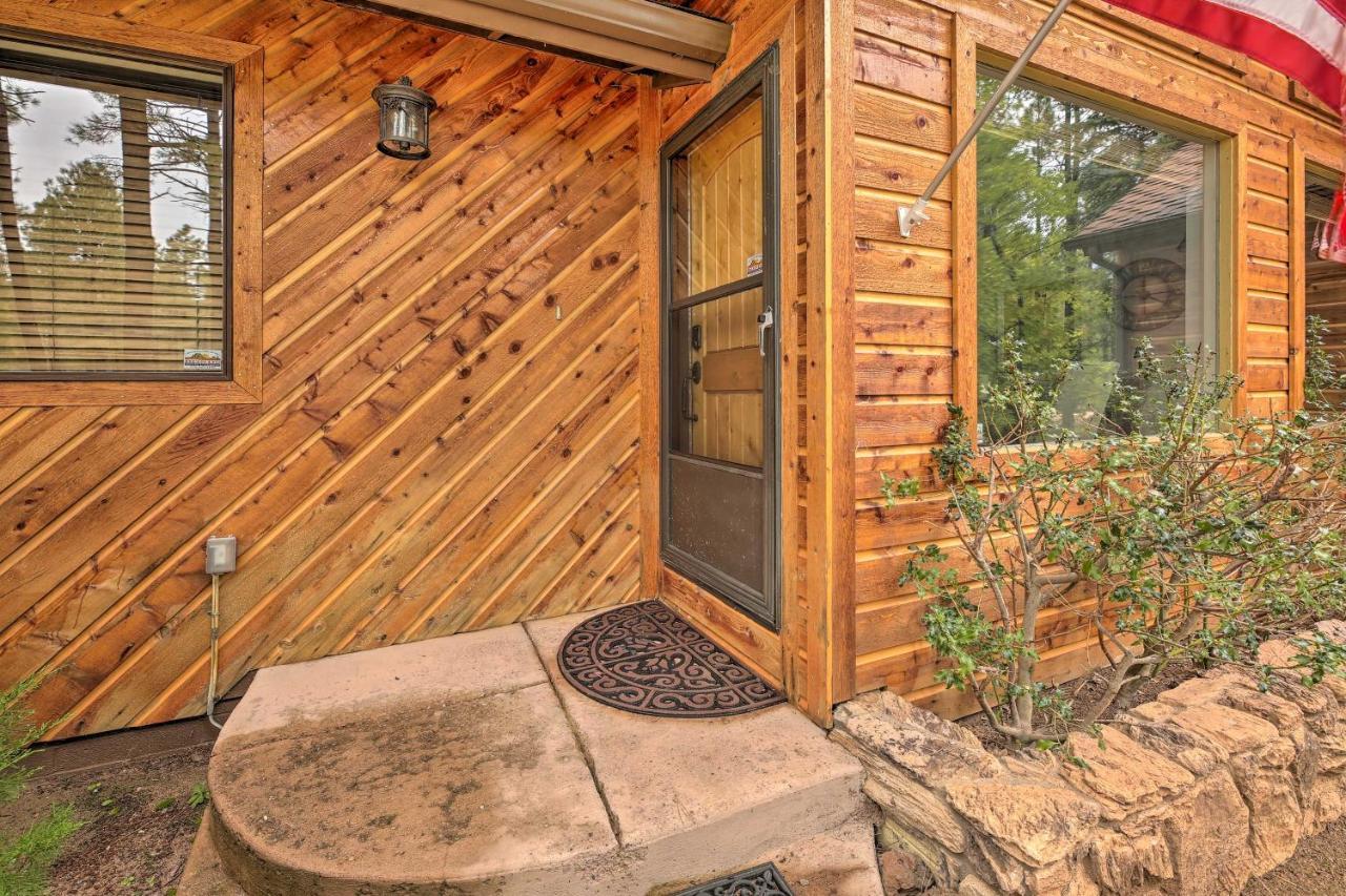 Lush Pinetop Retreat With Large Deck And Wooded Yard! 外观 照片
